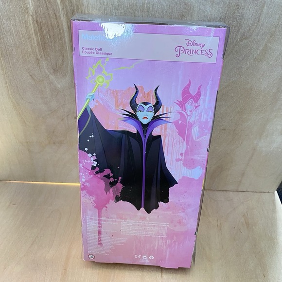 Disney Store Sleeping Beauty Malificent Barbie Collection Doll New in box - Picture 3 of 3